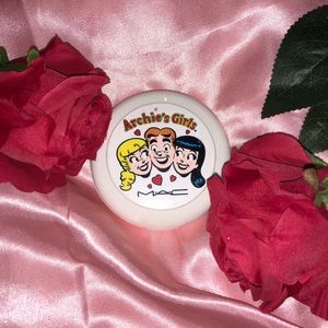 ARCHIE’S GIRLS VERONICA’S BLUSH